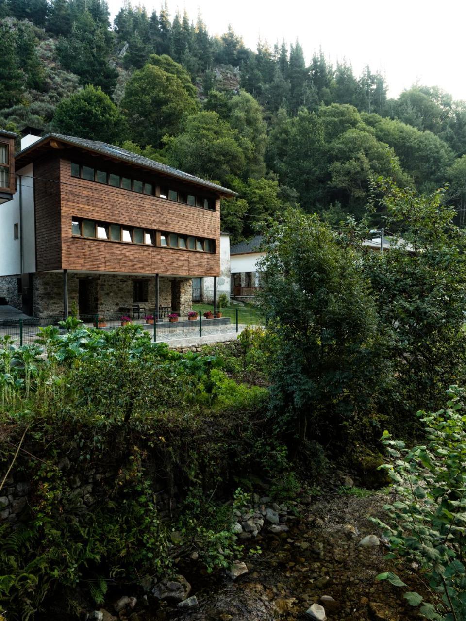Hotel Rural Las Montanas De Pumar Бесульо Экстерьер фото